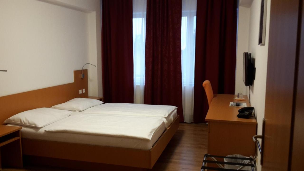 Hotel - Restaurant Martinihof Neudorfl Zewnętrze zdjęcie